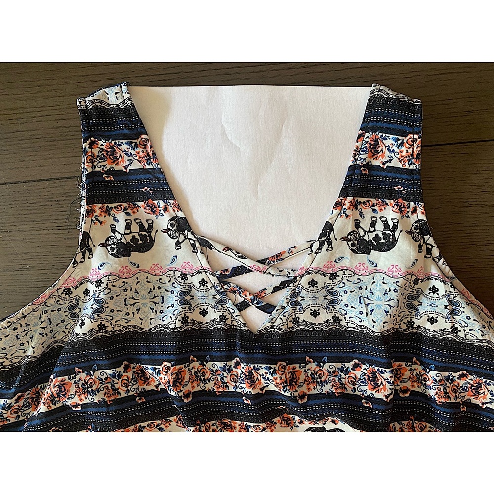 Colorful Romper w/ Ruffle - Picture 2 of 6